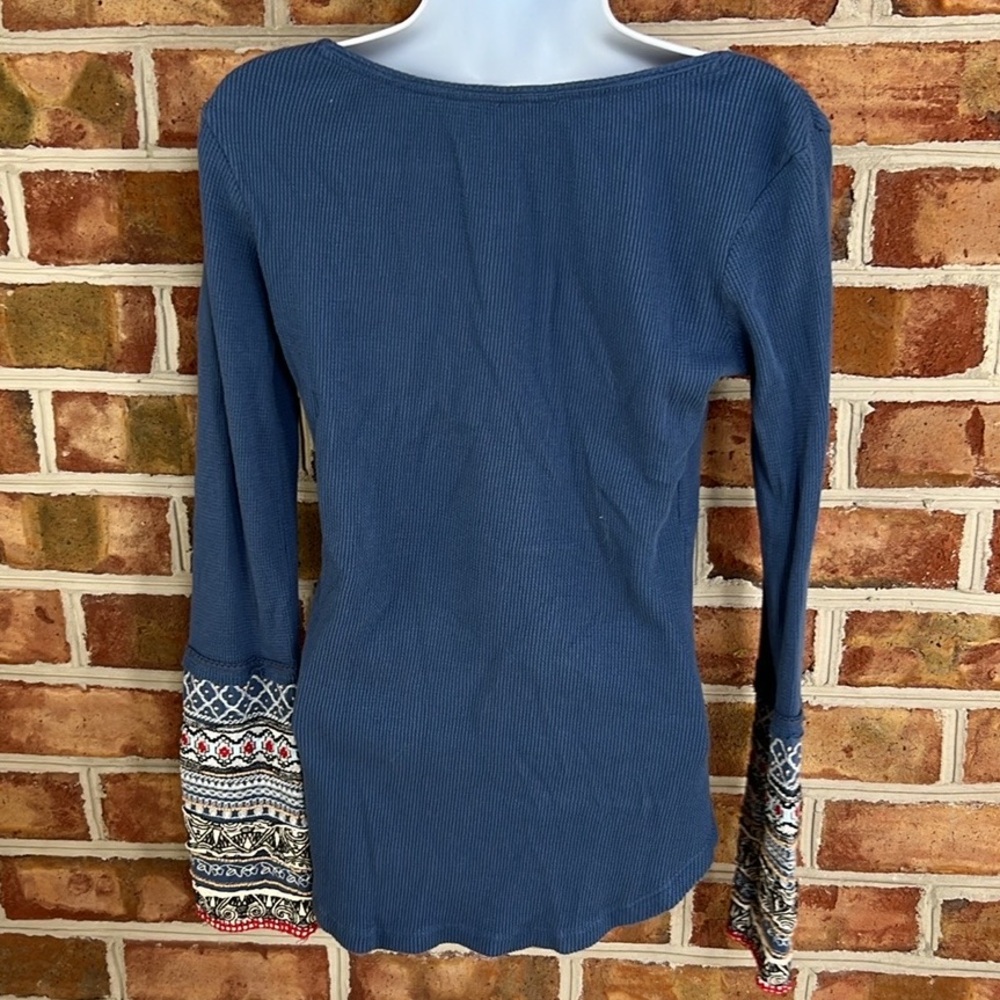 Sundance Women's Blue Long Sleeve Henley Cotton Top with Patterned Cuffs. Small - Picture 3 of 9